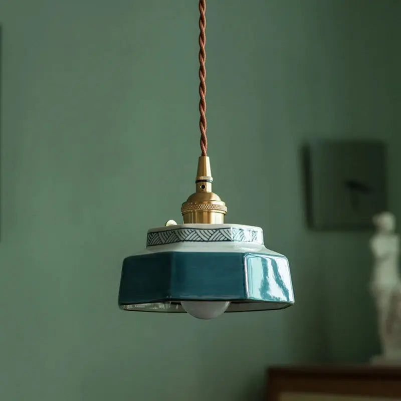 Ceramic Vintage Pendant Light — alternate product view 4