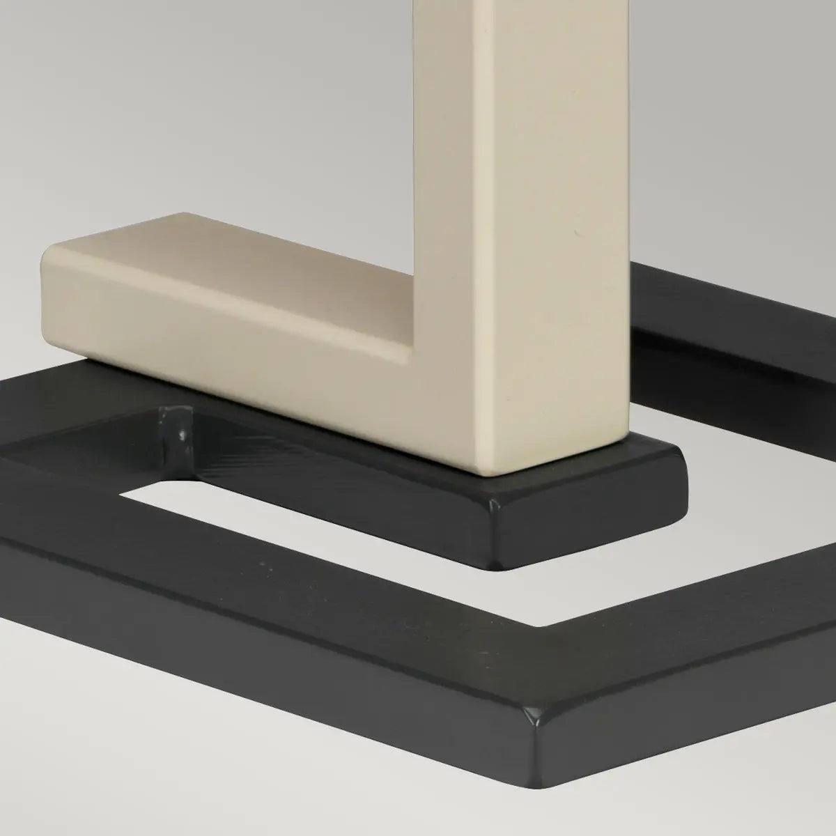 Axios Table Lamp — close-up design detail 3